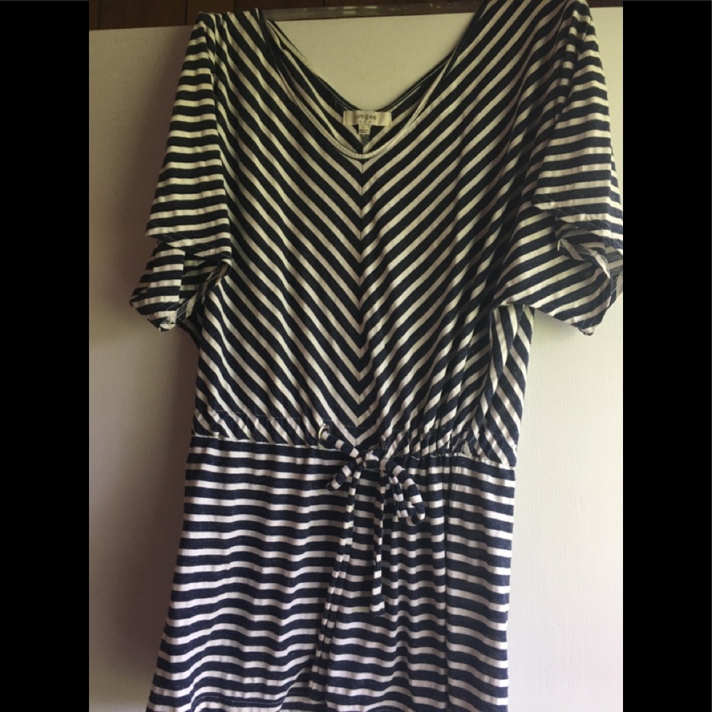 Navy/white striped tunic Sz lg